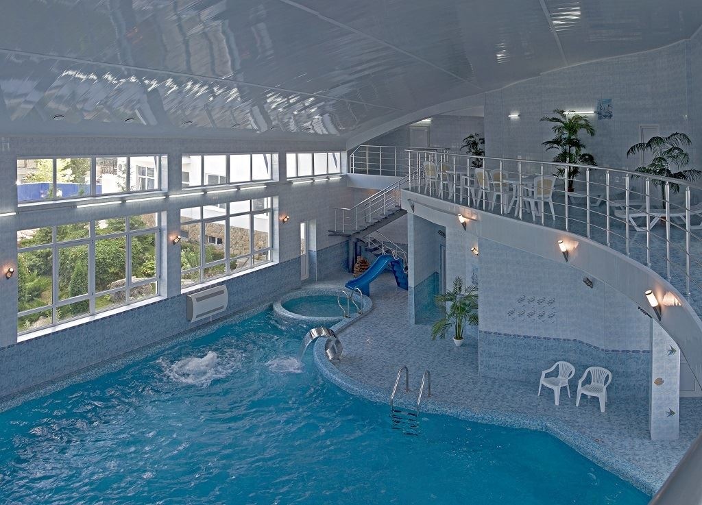pools-indoor-pool