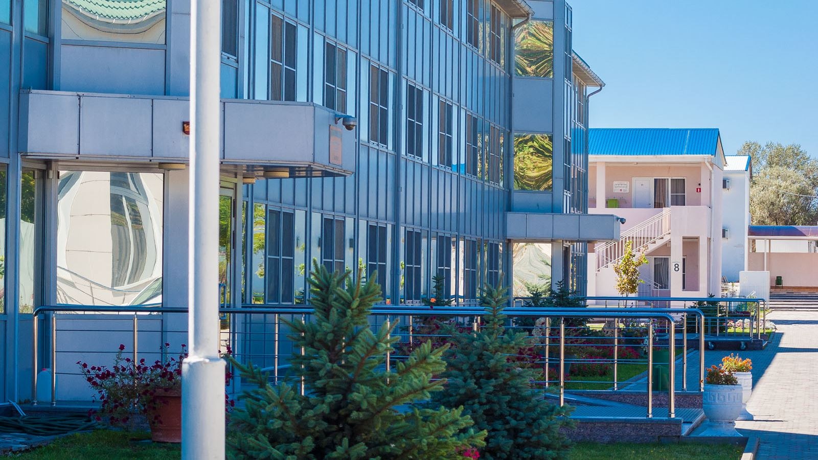 general-main-building