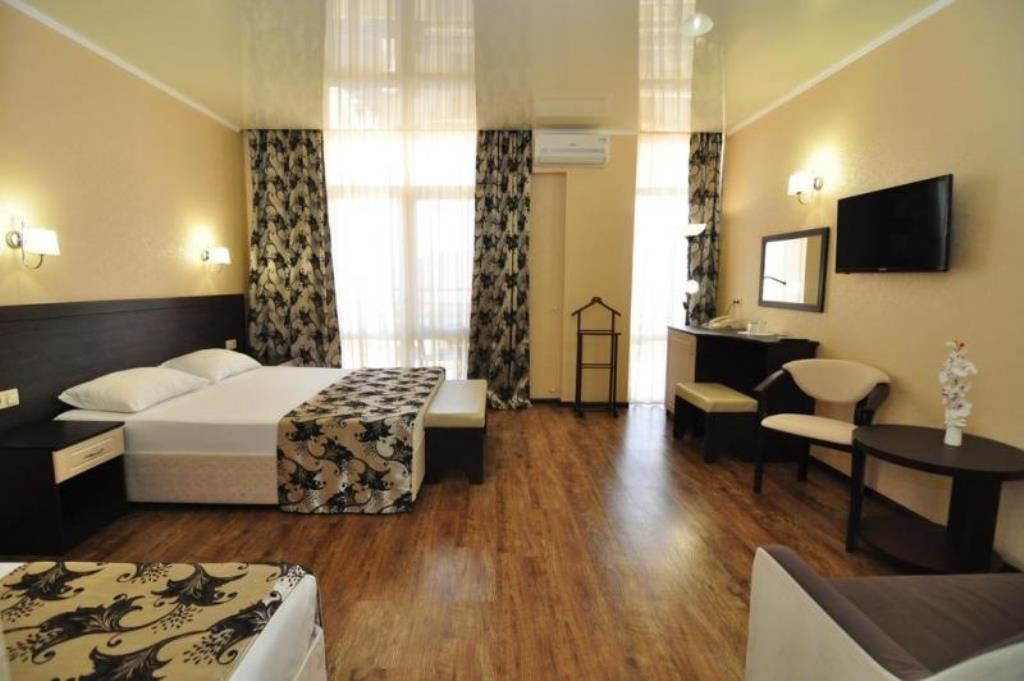 rooms-suite-with-balcony