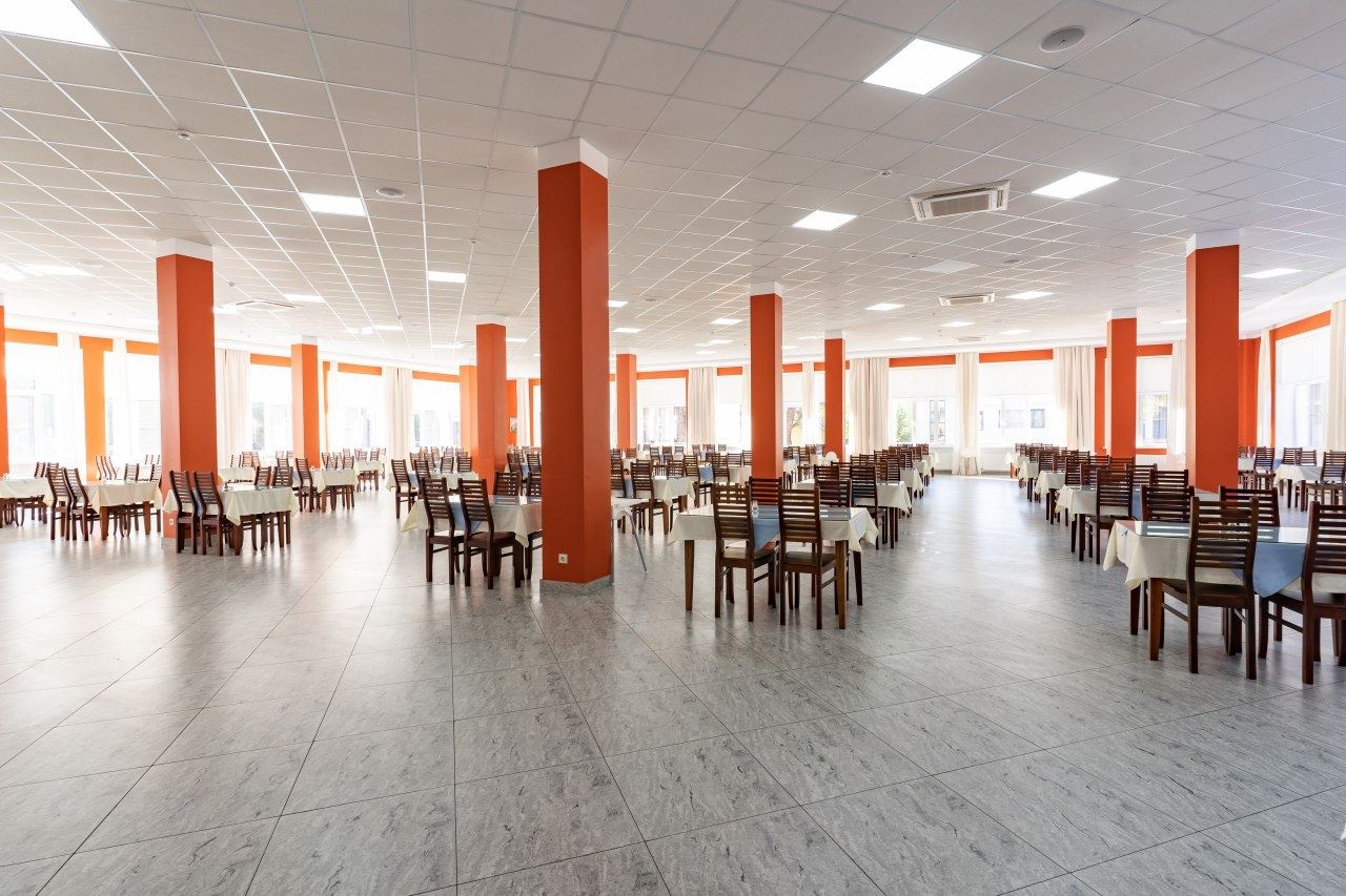 restaurants-obedenniy-zal