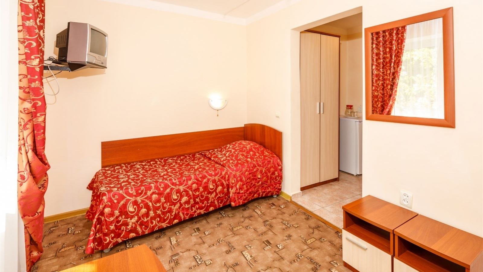 rooms-single-standard-building-123