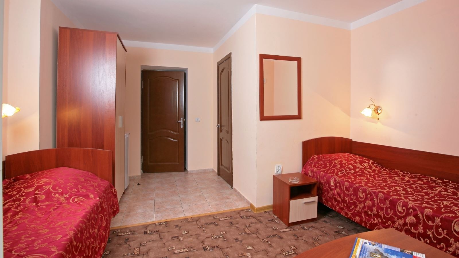 rooms-double-standard-building-123