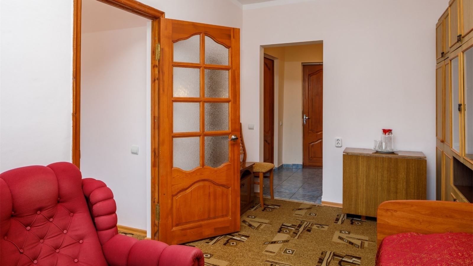 rooms-triple-2-room-standard-building-1