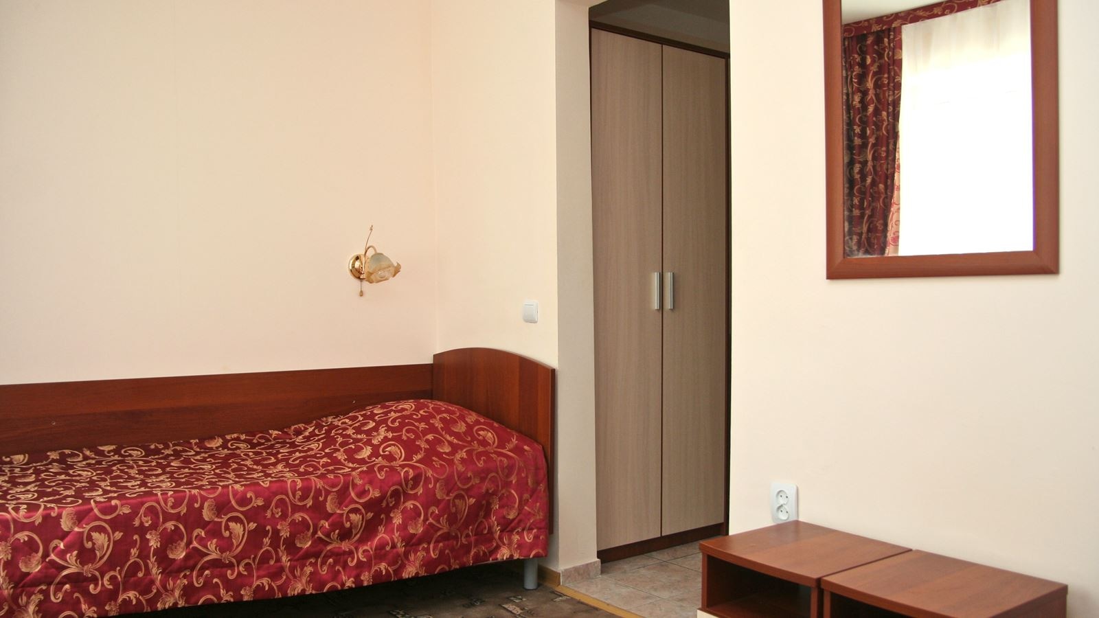 rooms-2-room-standard-building-4