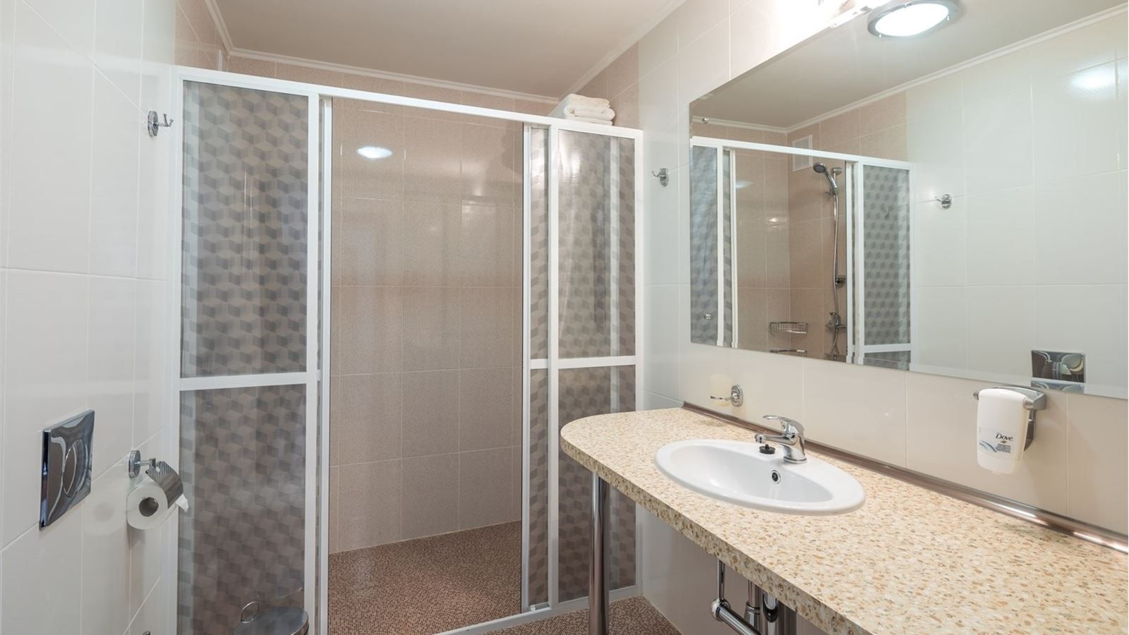 rooms-2seater-classic-building-3-8