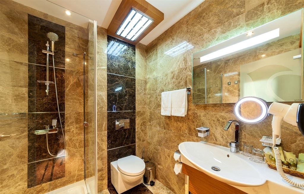 rooms-2local-standard-pc-corp6