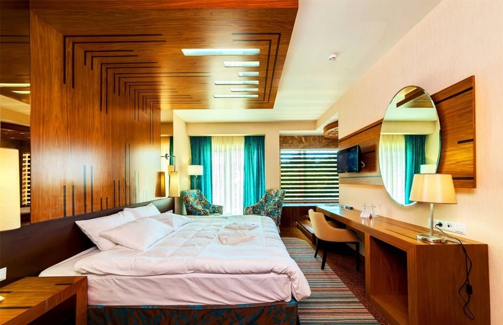 rooms-2bed-deluxe-building-6