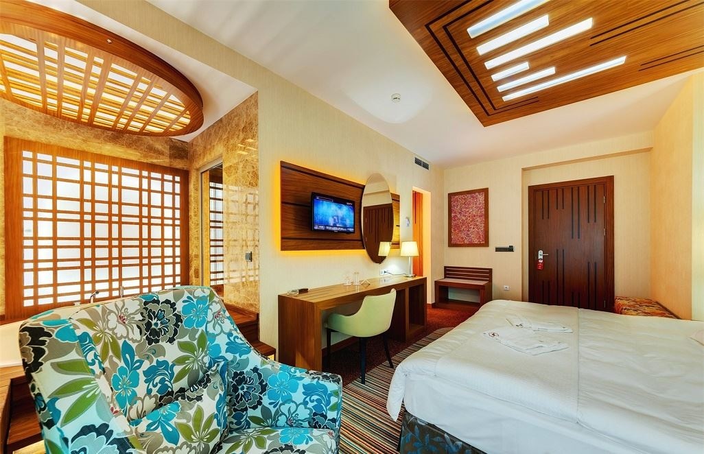 rooms-2bed-deluxe-building-6