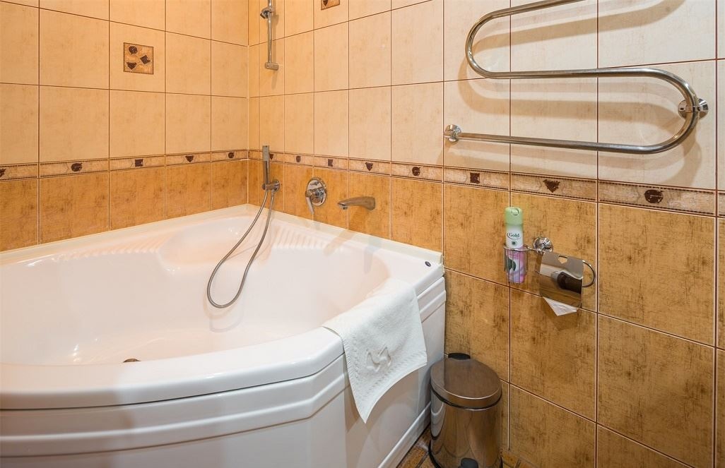 rooms-2bed-2room-family-building-1-riviera