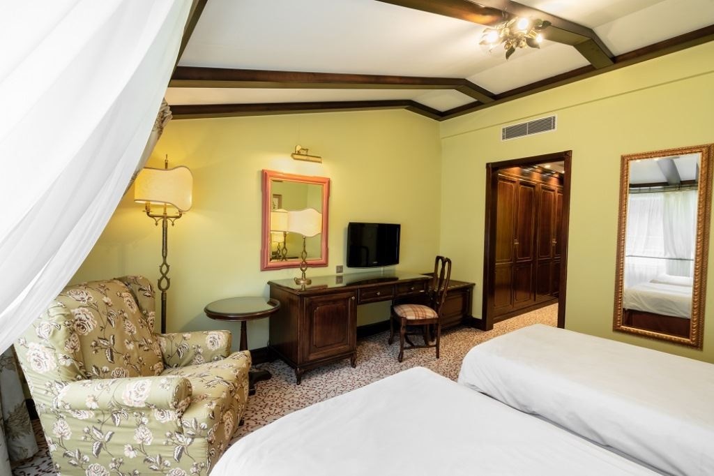 rooms-delux-twin-mansarda