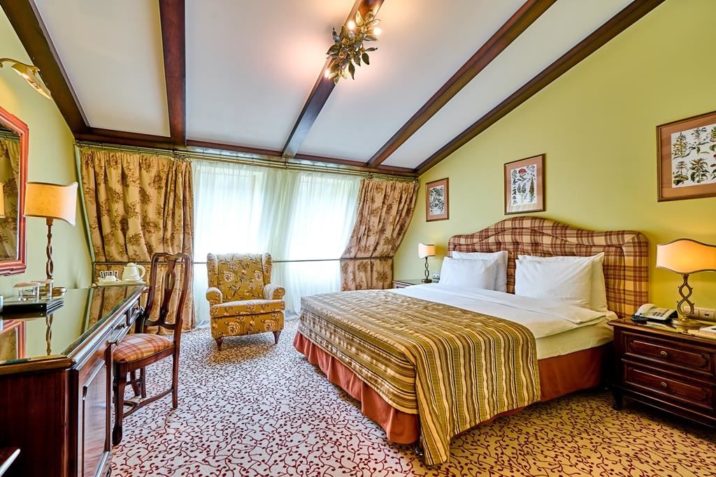 rooms-delux-dbl-mansarda