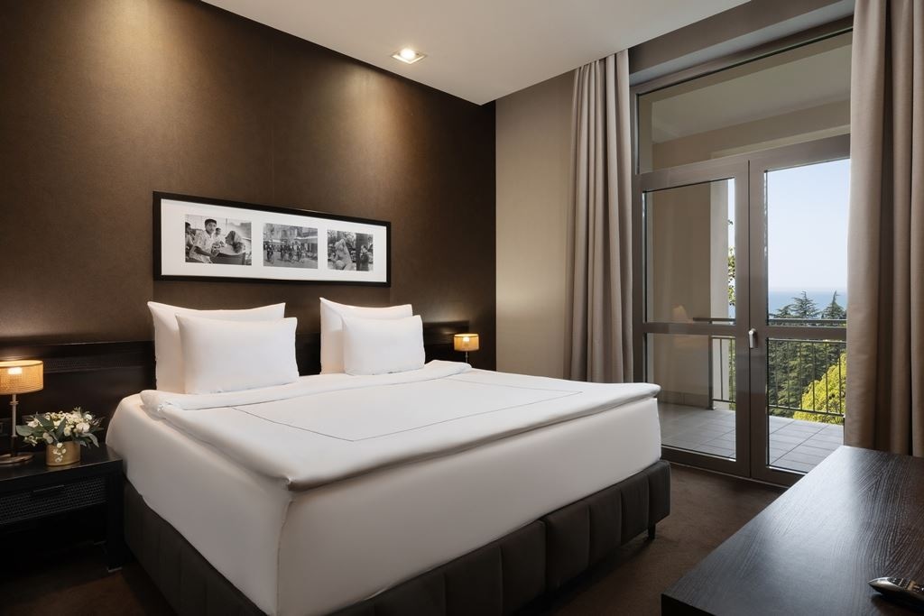 rooms-deluxe-sea-view