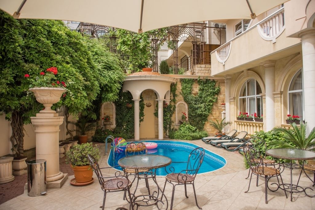 general-main-building