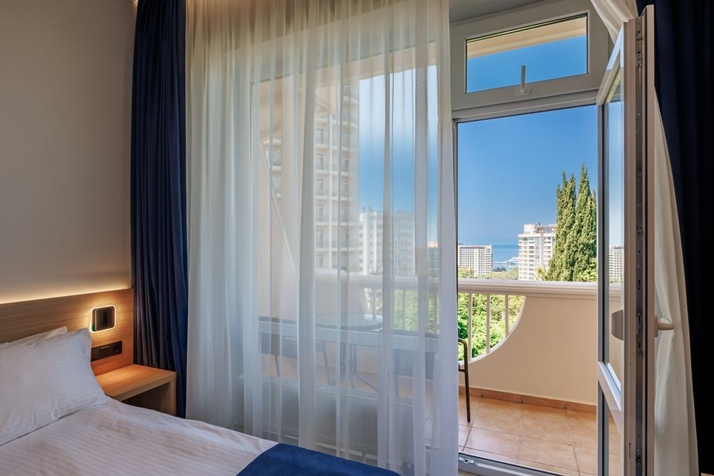 rooms-standart-with-balcony-corp-1