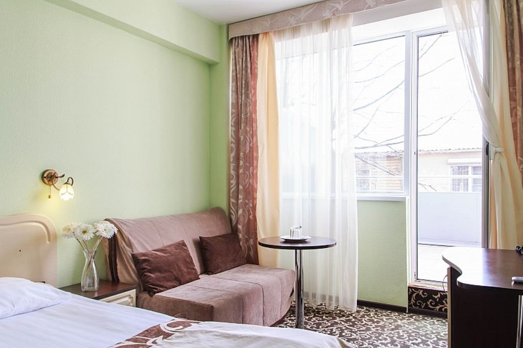 rooms-superior-ballcony