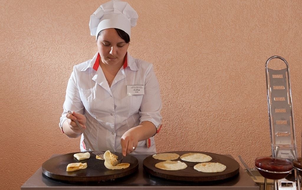 restaurants-obedenniy-zal