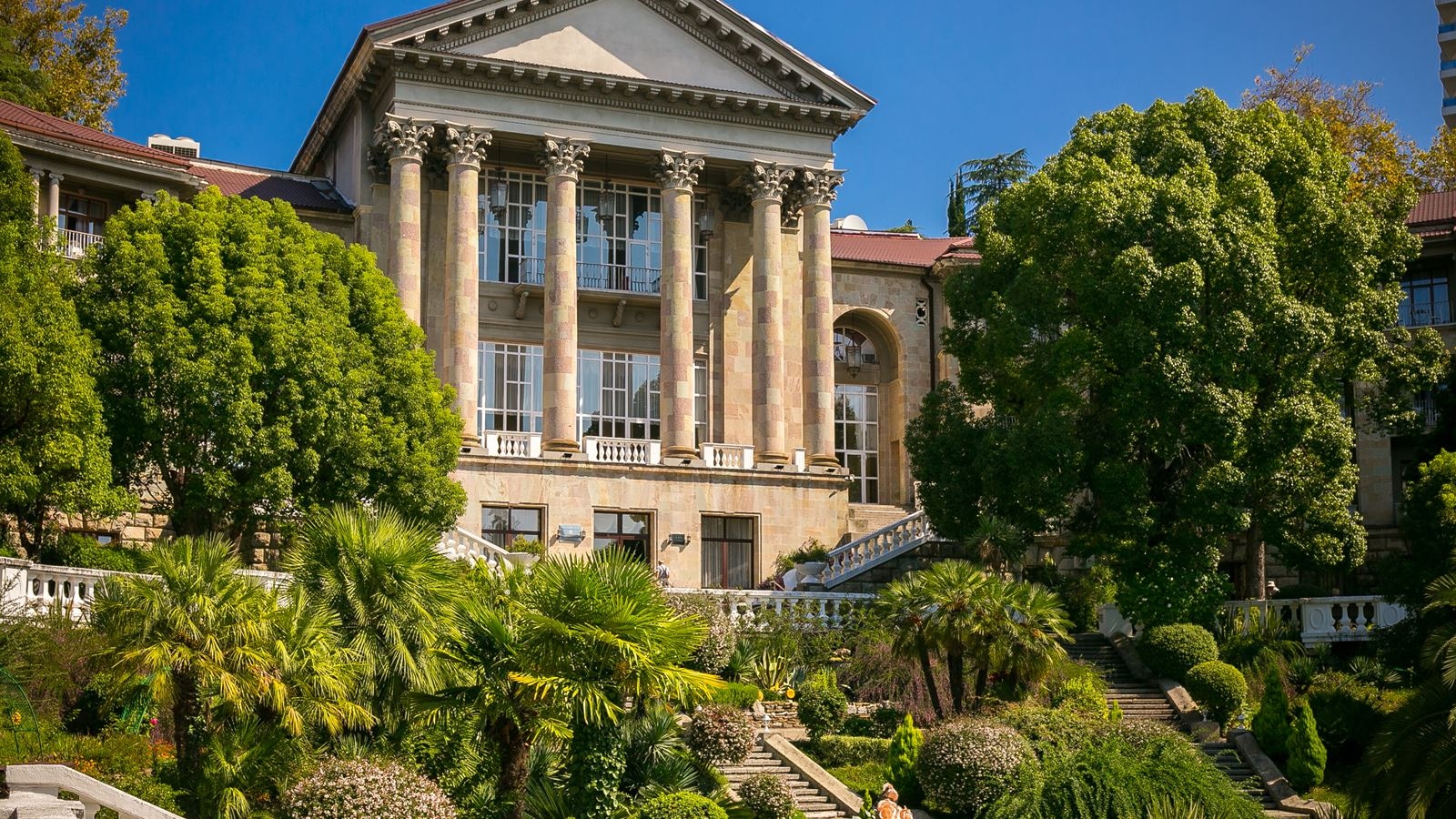 general-main-building