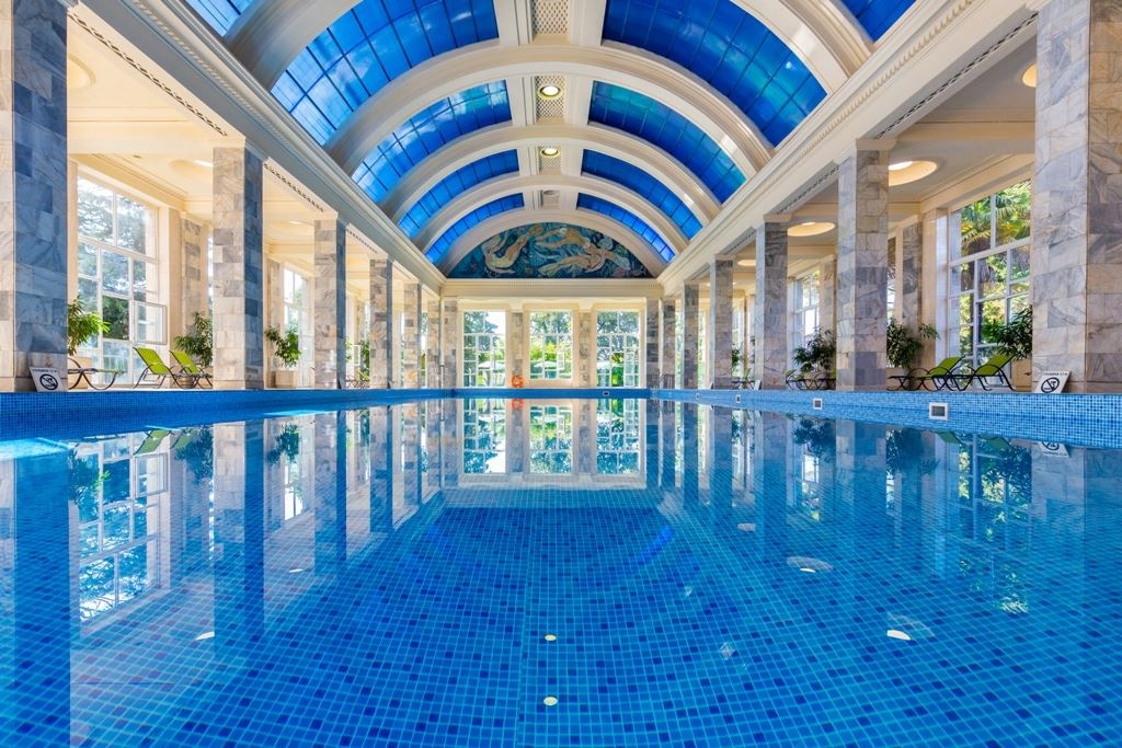 pools-indoor-pool
