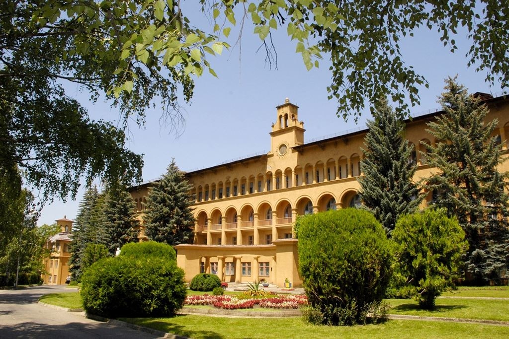 general-main-building