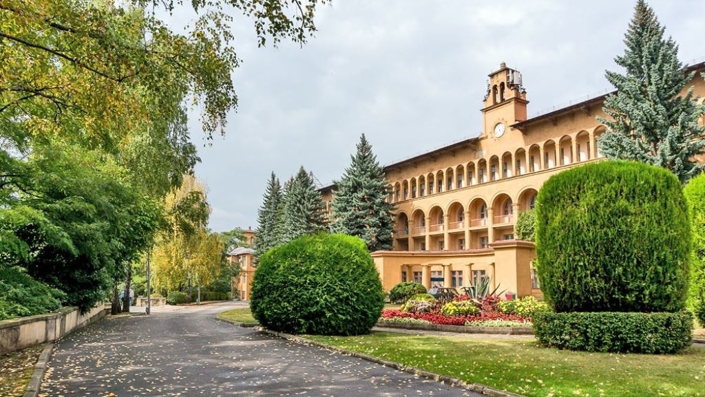 general-main-building