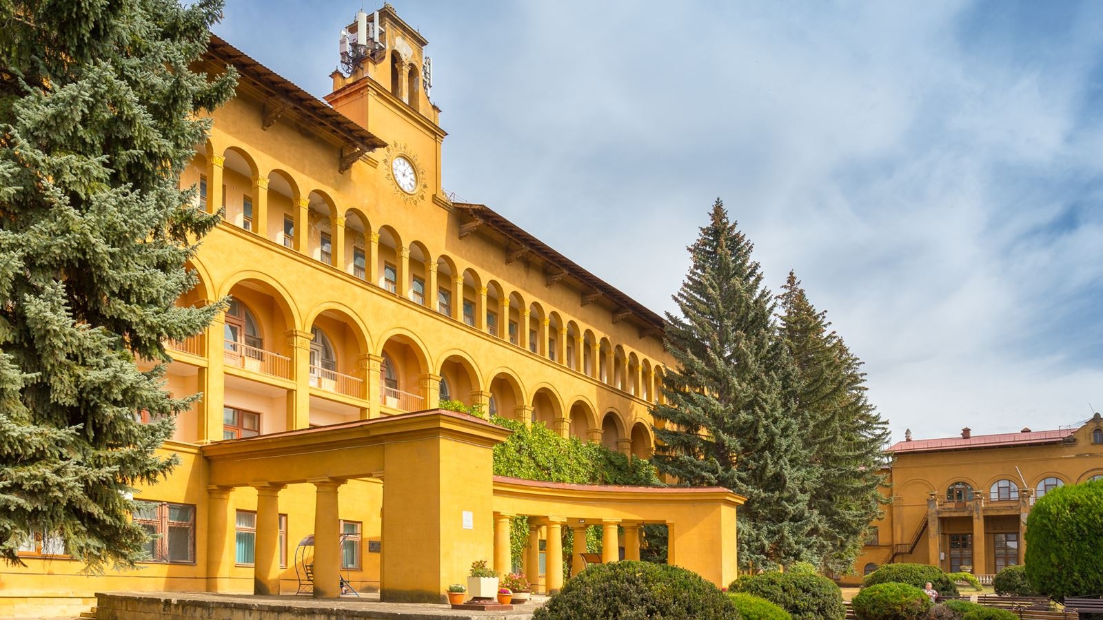 general-main-building