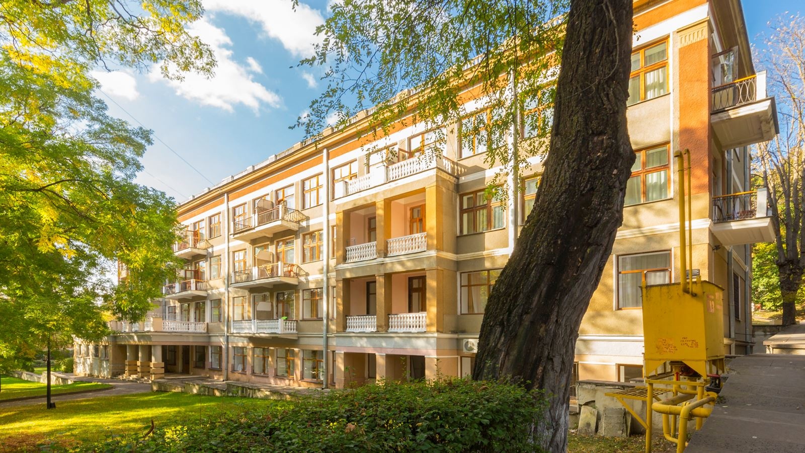 general-main-building