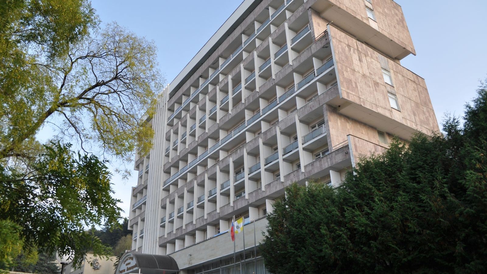 general-main-building