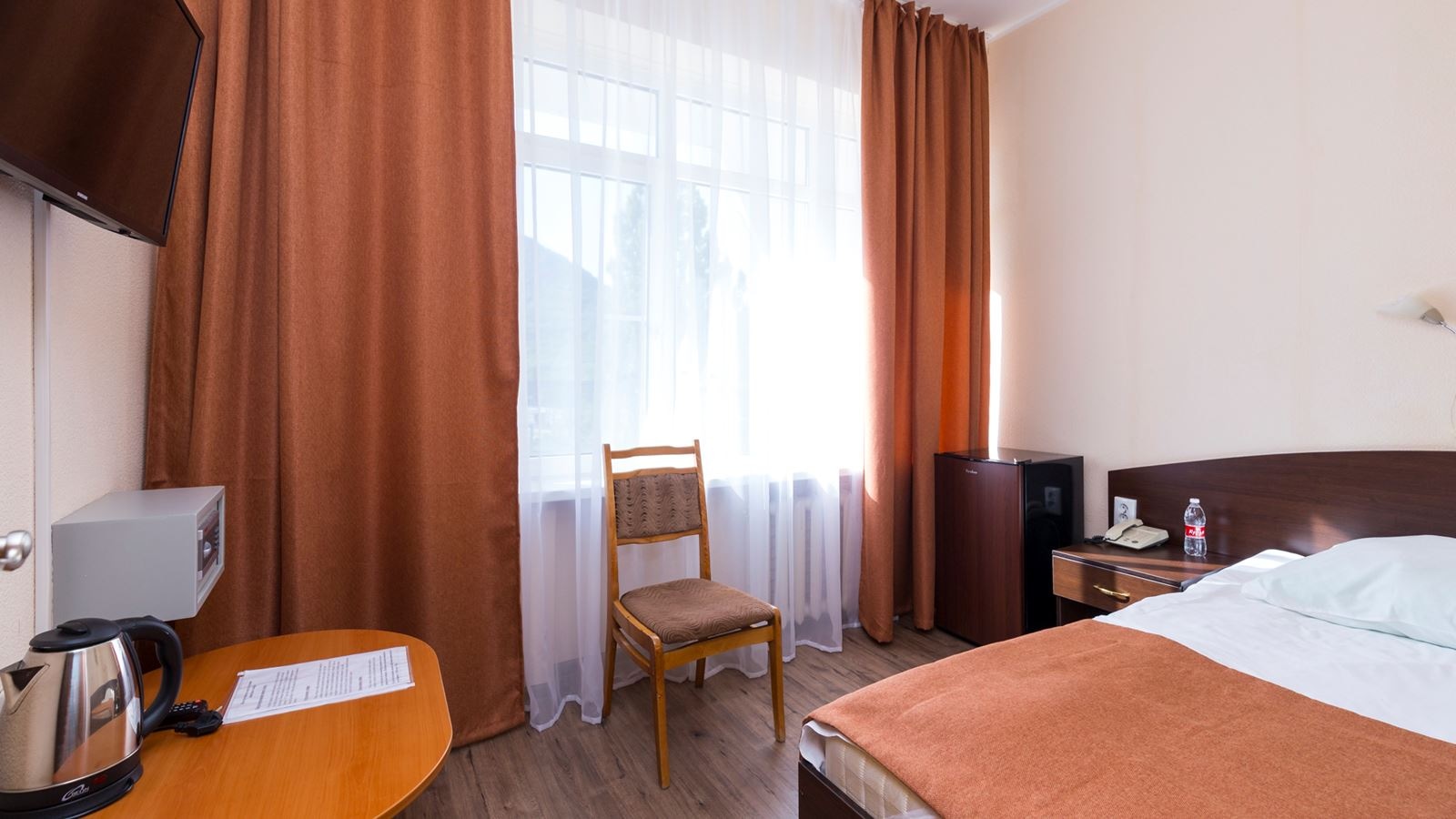 rooms-single--3-category-corpus-2