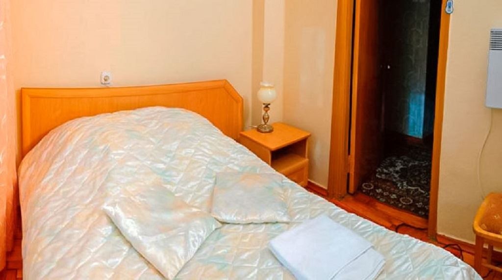 rooms-single-2-room-2-categories-building-2