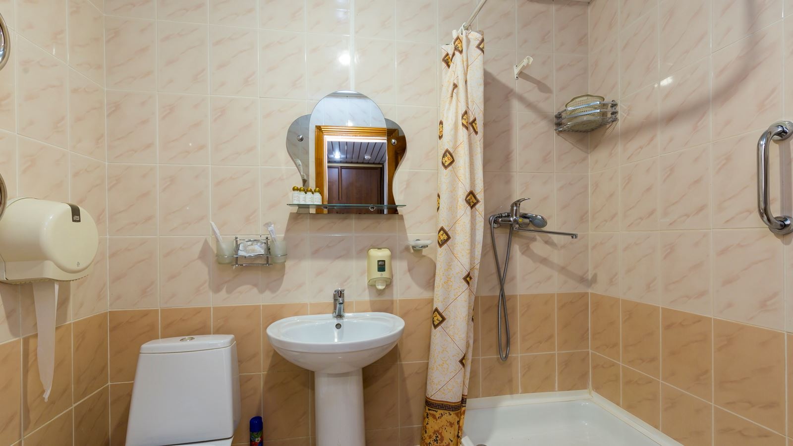 rooms-double-2-room-1-categories-building-3