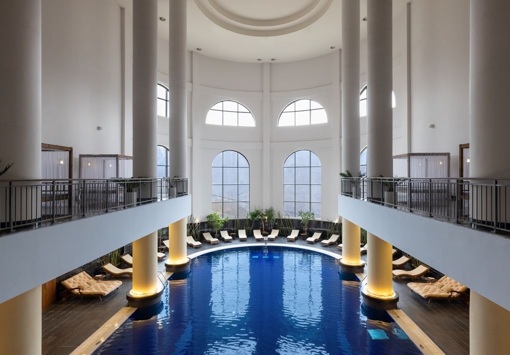 pools-indoor-pool