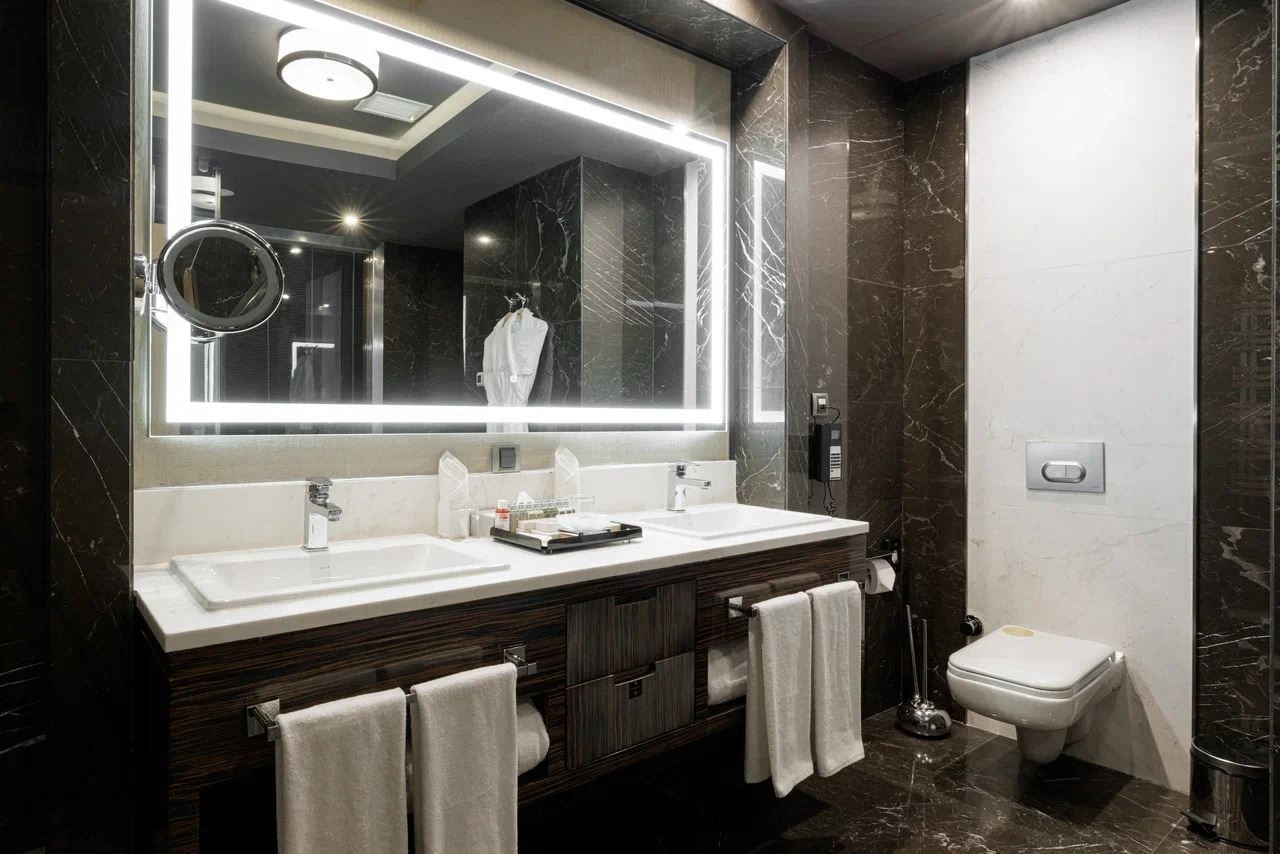 rooms-executive-suit