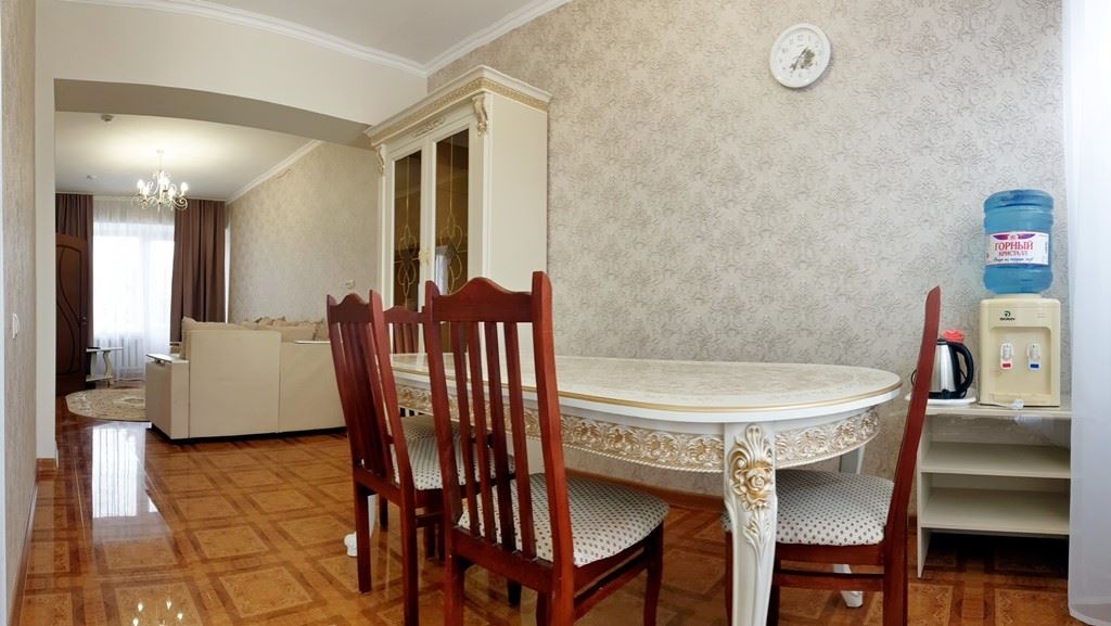 rooms-2-mest-3-komn-apartamenty