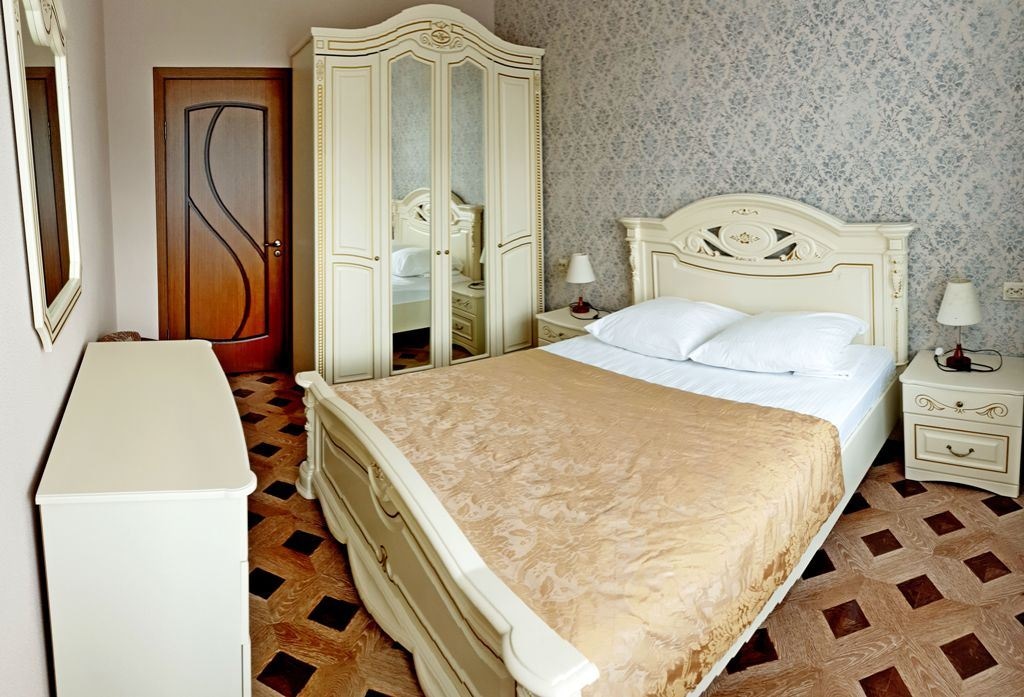 rooms-2-mest-2-komn-luxe