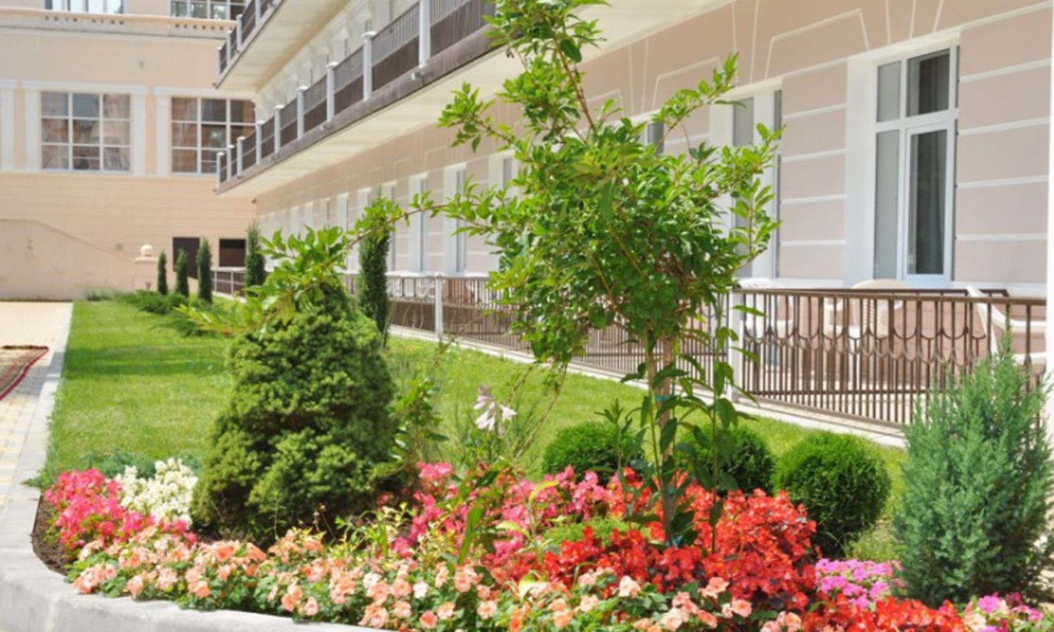 general-main-building