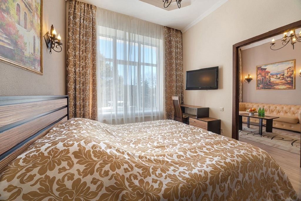 rooms-2-mest-2-komn-luxe-s-lech