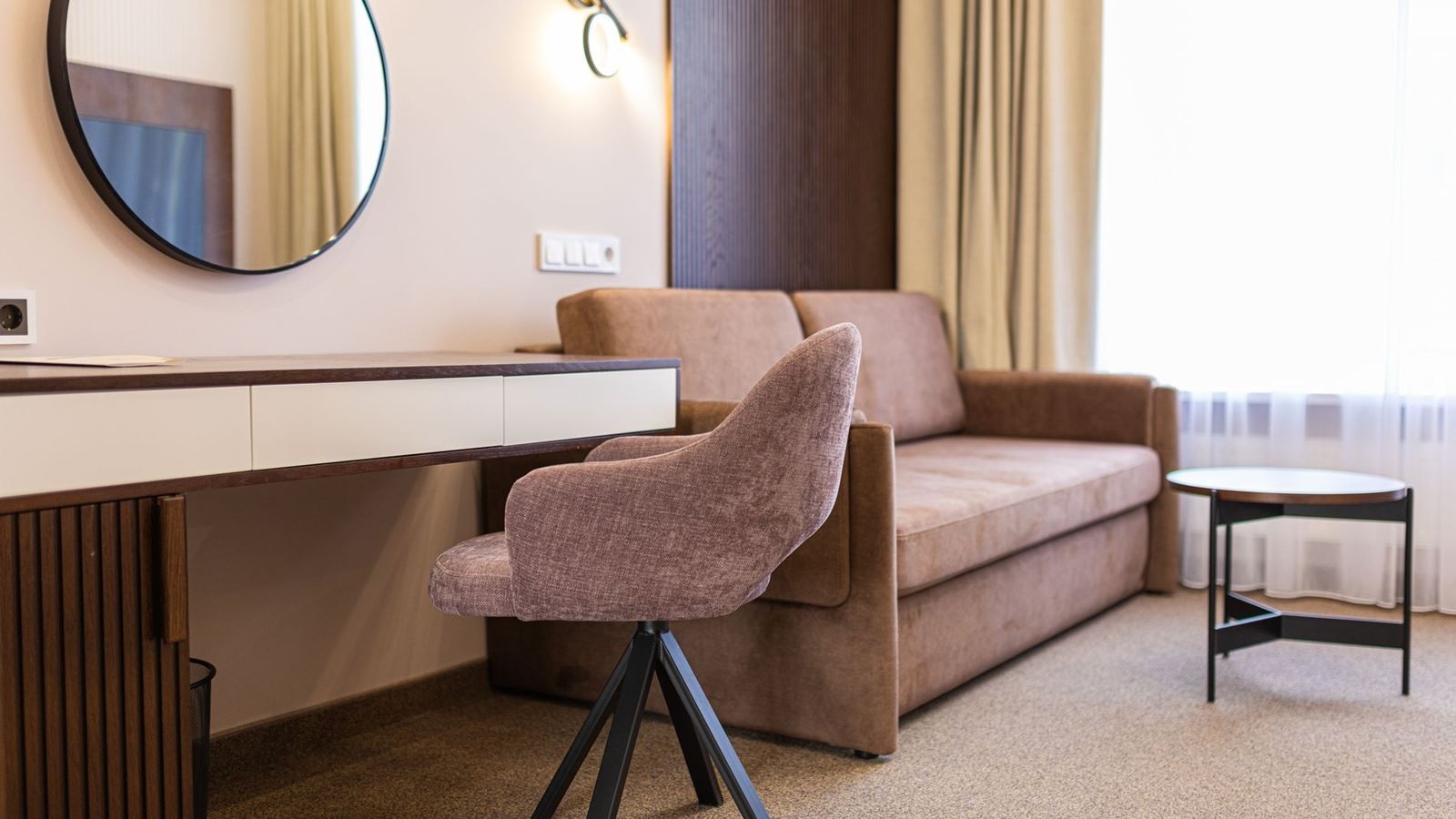 rooms-2-местный-2-комнатный-люкс-премьер