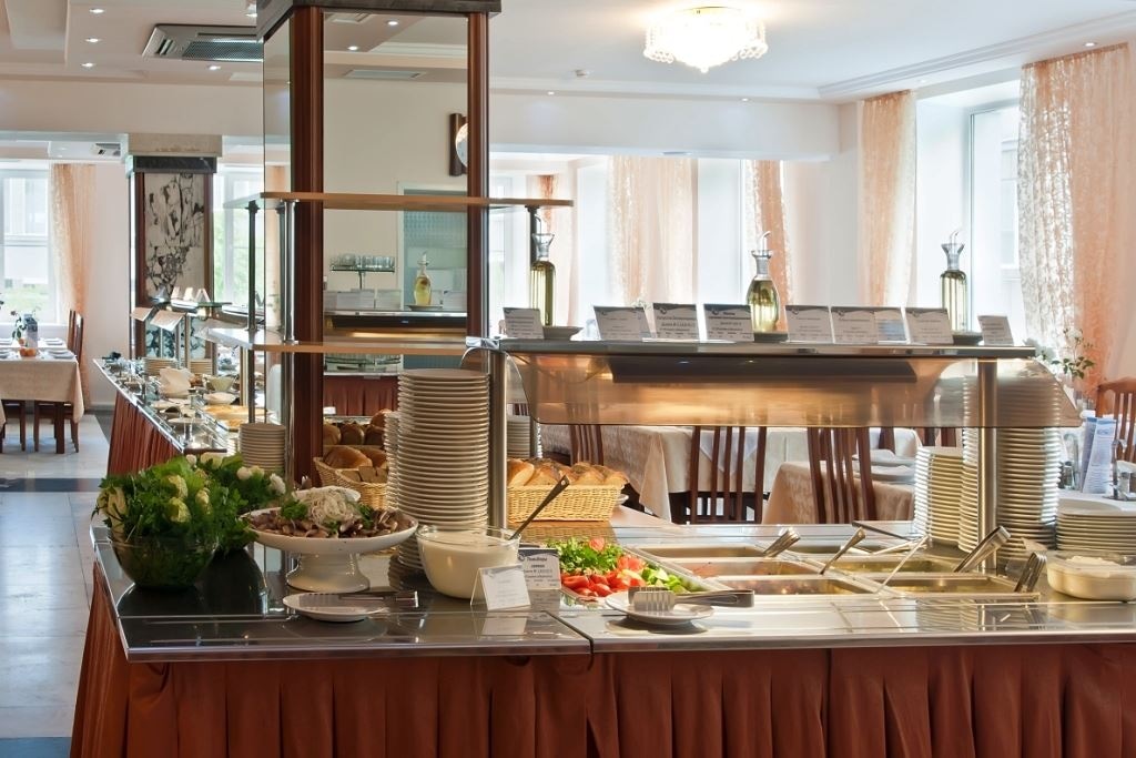 restaurants-obedennyi-zal