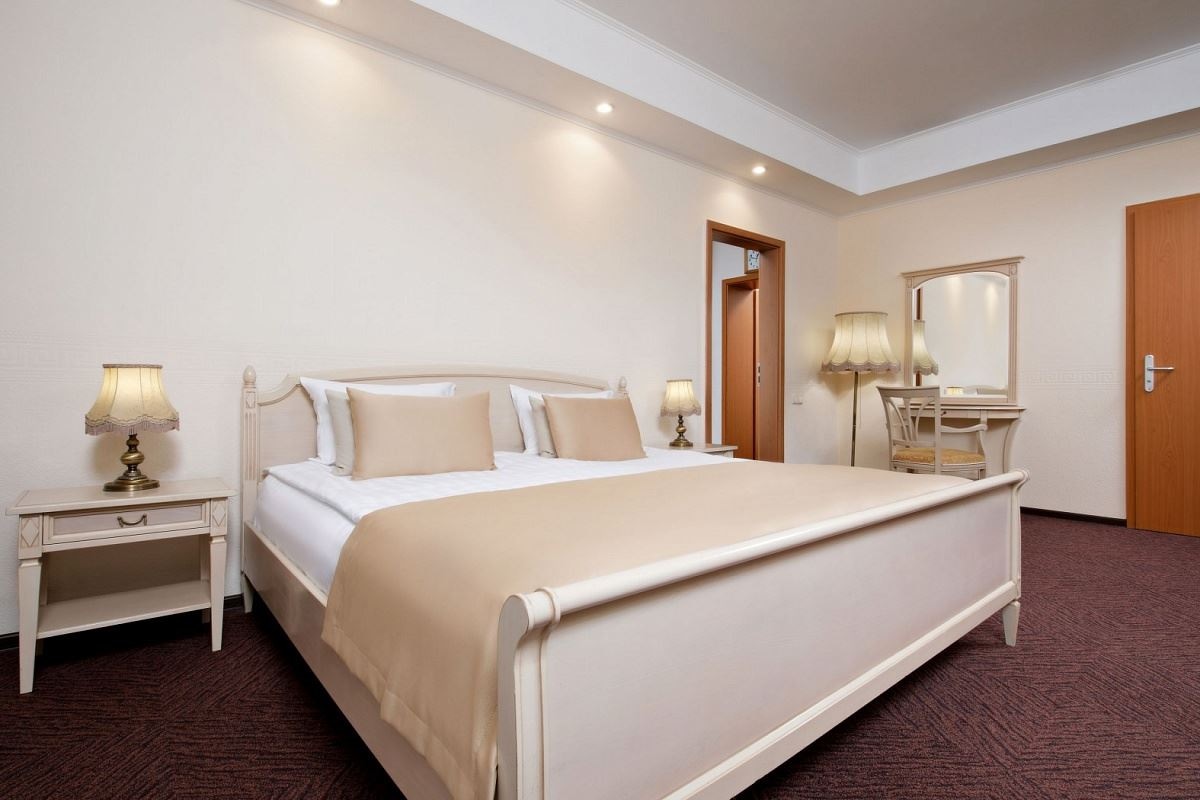 rooms-2местный-2комнатный-люкс-высshей-каткорпс-apartment-luxury