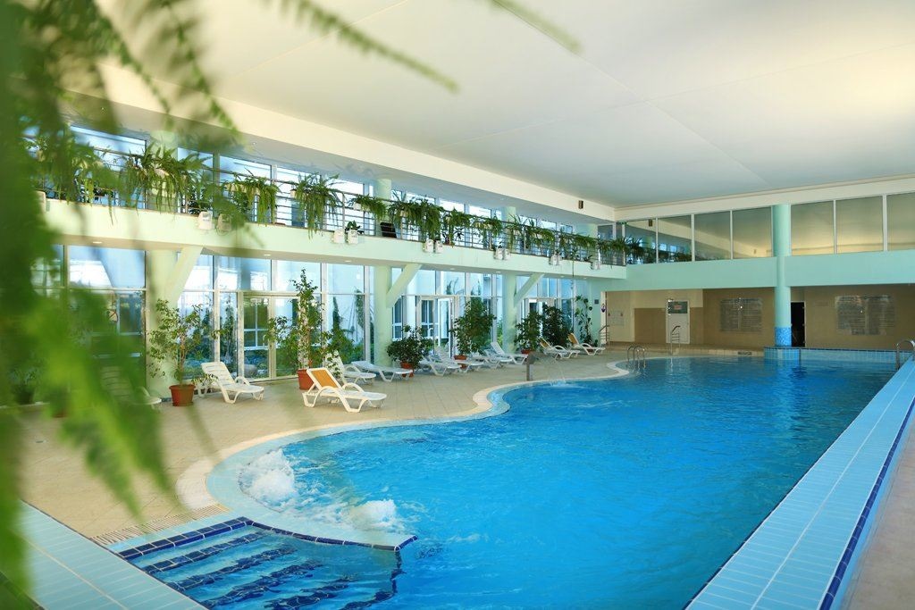 pools-indoor-pool