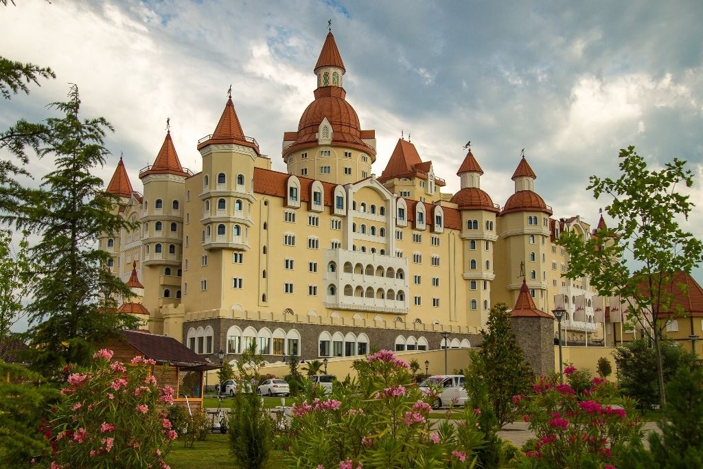 general-main-building