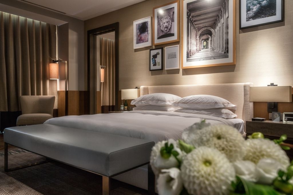 rooms-executive-suite