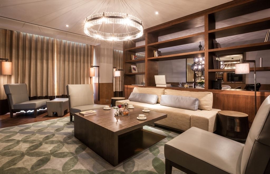 rooms-executive-suite