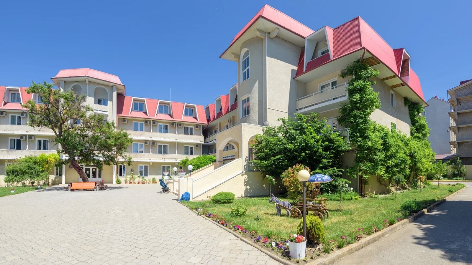 general-main-building