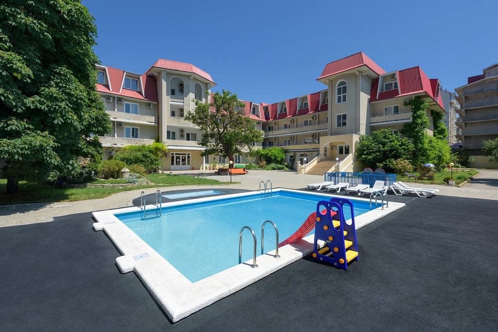 pools-outdoor--indoor-childrens-pool