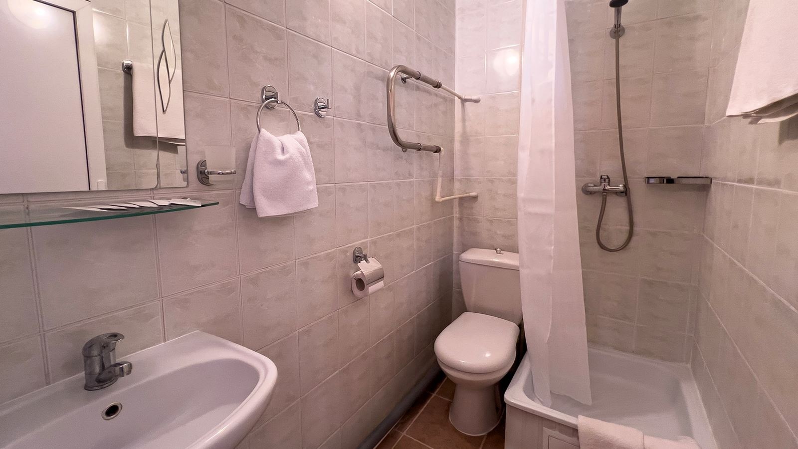 rooms-эконом-с-балконом