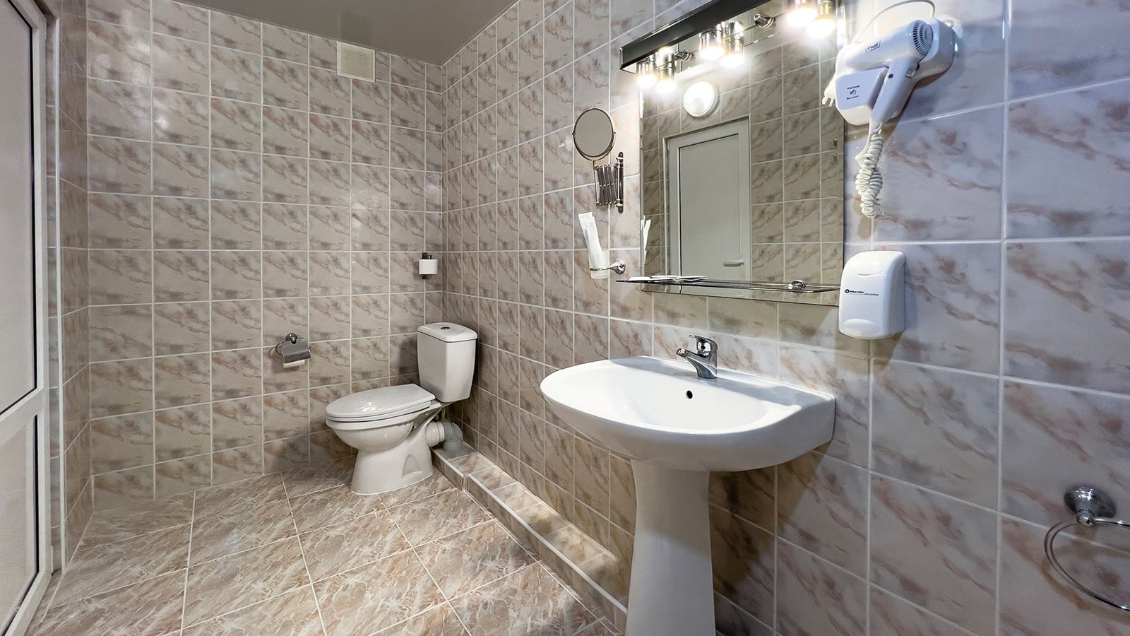 rooms-семейный-с-видом-на-море