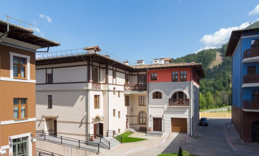 general-main-building