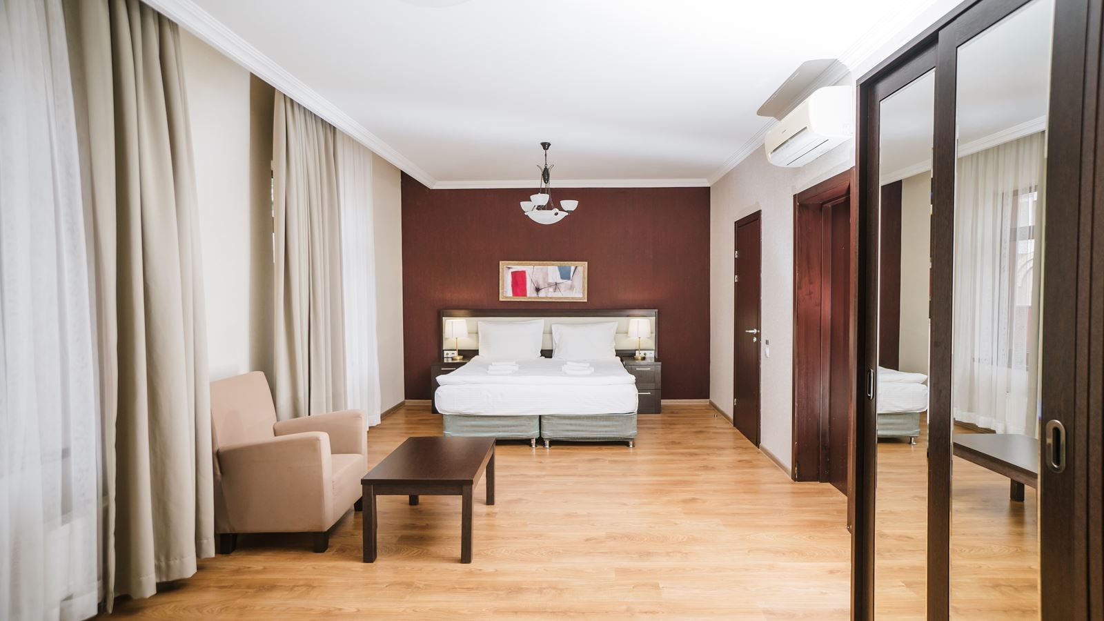 rooms-taun-3-room--960