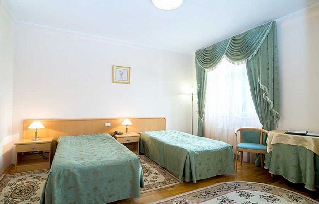 rooms-2-mest-standart-s-balkonom